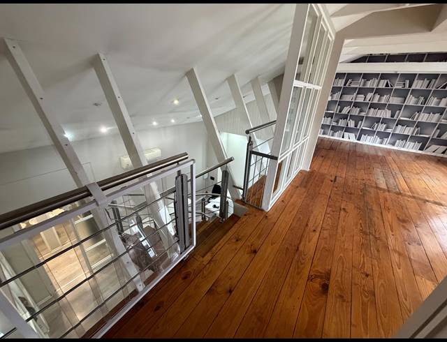 232M² BUILDING TO LET IN CAPE TOWN CITY CENTRE